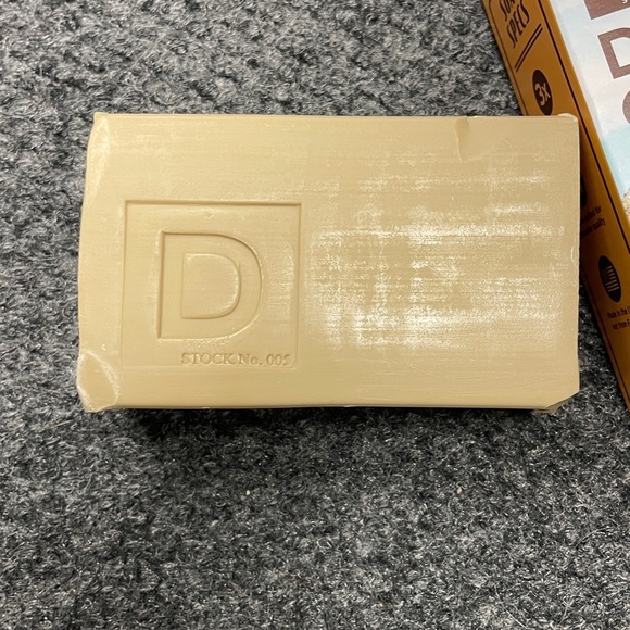 Duke Cannon Supply Co BIG A** bar of soap Sawtooth NEW Organic Natural - Picture 3 of 3